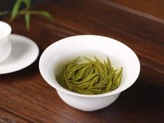 成都名茶的文化底蕴与发展前景 | 蒙顶甘露、青城道茶、竹叶青全面解析