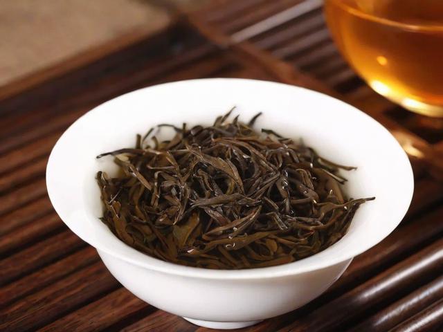 揭秘30万一斤茶叶的奢华世界：稀有性与文化价值的完美结合