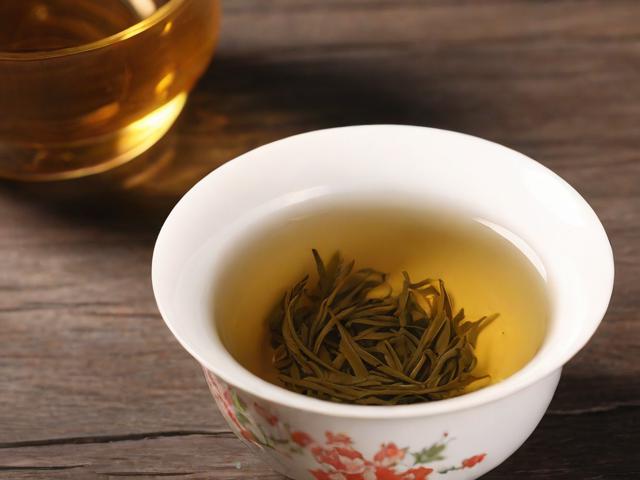 金福茗茶的功效与选购技巧，让你轻松享受健康茶饮