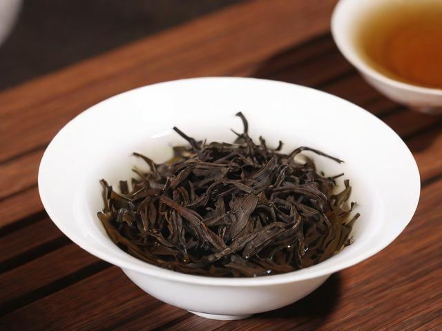 武夷山什么茶叶有名:大红袍、岩茶种类及选购技巧全解析
