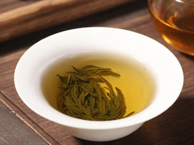 提神的茶叶有哪些?绿茶、乌龙茶、普洱茶功效对比与饮用建议