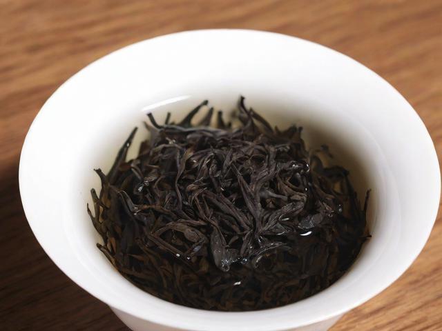 黑色的茶叶有哪些?黑茶品种大全及与红茶的区别