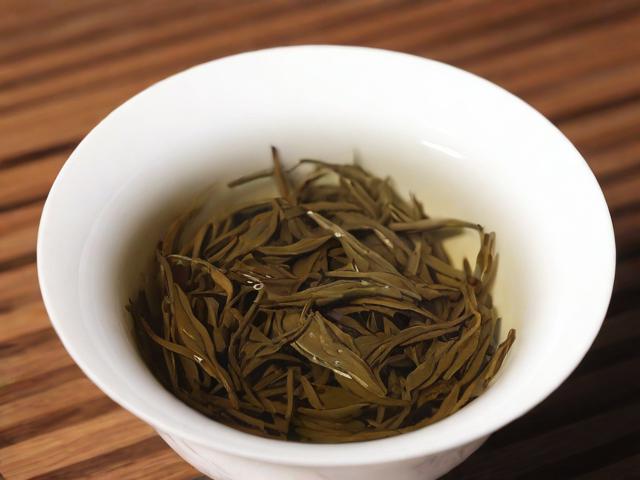 2000块钱一斤的茶叶有哪些值得购买?高端茶叶推荐与选购指南
