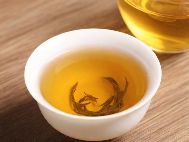 茶叶有黄色的吗?揭秘黄色茶叶的种类、特点及品鉴技巧
