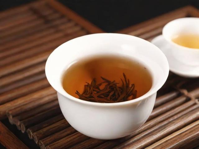 中国十大名茶名字及其品鉴方法与文化价值全解析