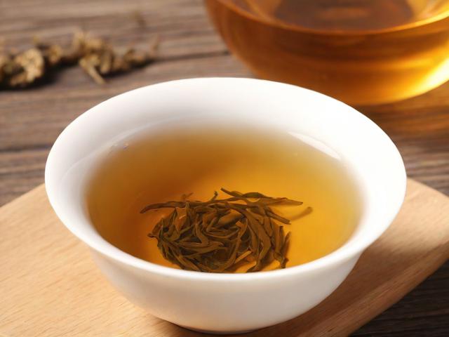 学生提神必备：各类茶叶功效与最佳饮用指南