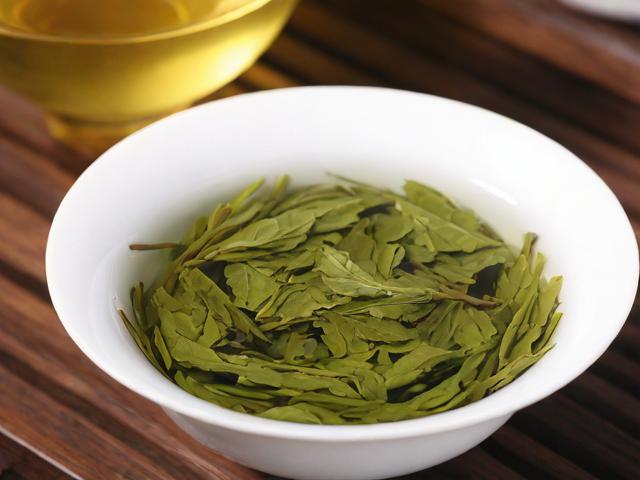安溪的什么茶叶出名?铁观音与黄金桂的功效及选购技巧