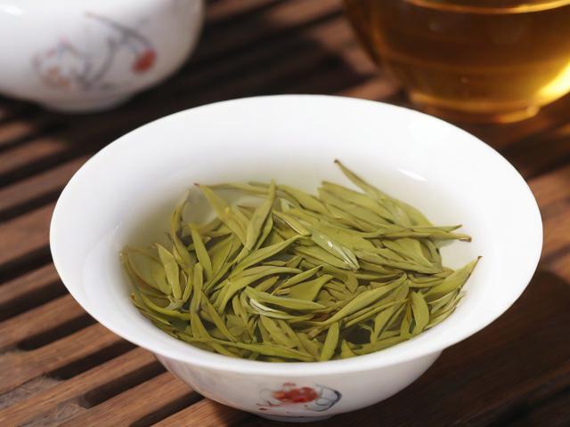 福鼎白茶的文化底蕴与健康价值,全面解析福字系列茗茶的选购与储存技巧