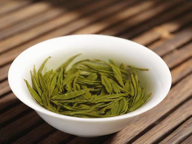 如何挑选好的茶叶:绿茶、乌龙茶选购指南及品质辨别技巧