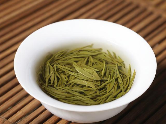 茶叶毛茶的全面解析：从基础认知到市场发展方向