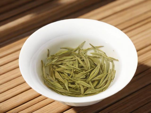 白色茶叶有哪些品种?白毫银针、白牡丹等全面解析