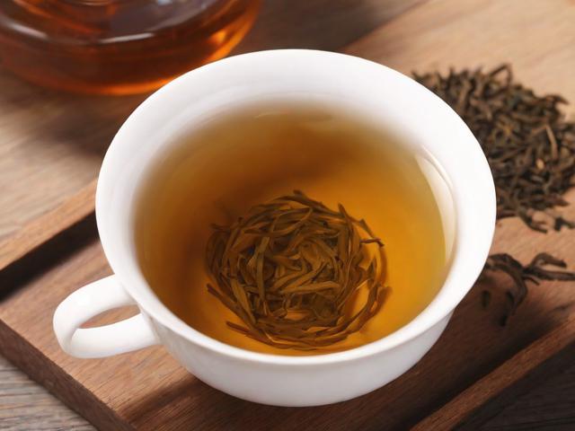 各种茶叶的功效与冲泡方法大全,助你轻松选择适合自己的茶饮