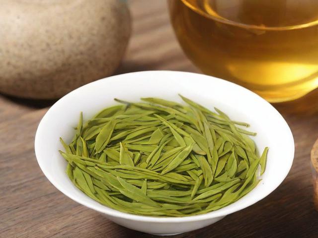 全面了解茶叶的种类及特点：绿茶、红茶、乌龙茶等六大茶类深度解析