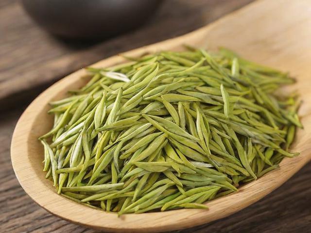 黄金芽茶叶多少钱一斤？全面解析价格影响因素与市场行情