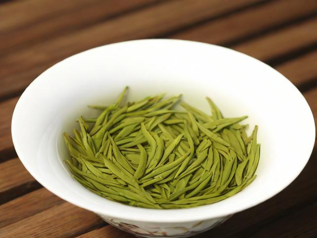 雀舌茶叶价格和图片解析:如何挑选高品质雀舌茶叶