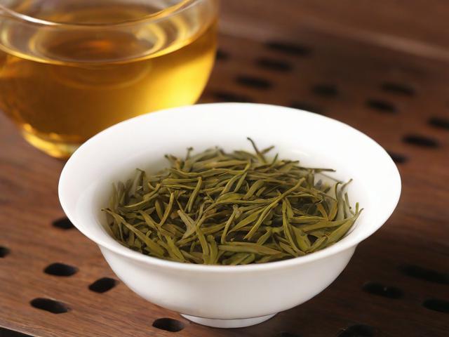 开茶叶店一年能挣多少?真实成本与利润分析揭秘