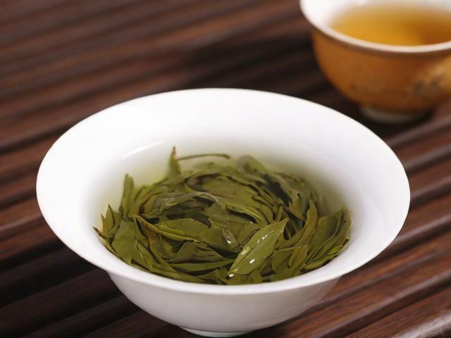 福建什么茶叶最出名?铁观音、武夷岩茶、福鼎白茶全面解析