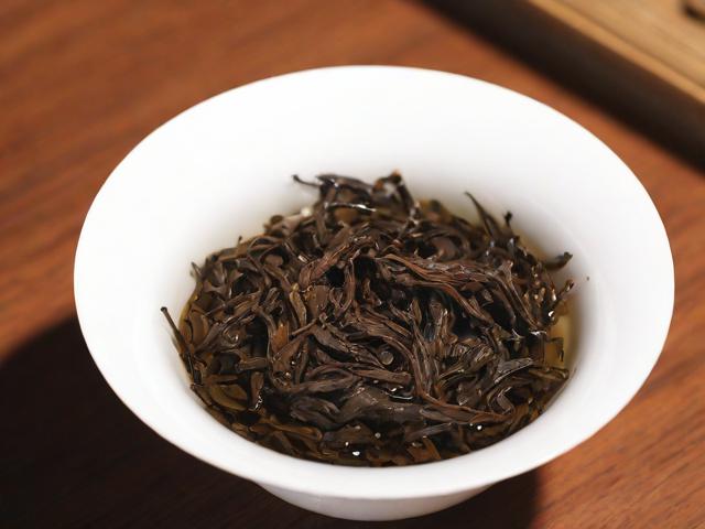 茶叶大红袍属于什么茶?揭秘乌龙茶中的岩茶之王