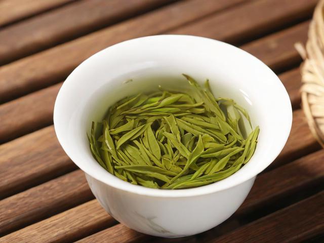 茶叶大全:从绿茶到黑茶的种类、功效与选购指南