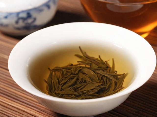 茶叶英语怎么翻译?掌握这些词汇轻松用英文介绍中国茶文化