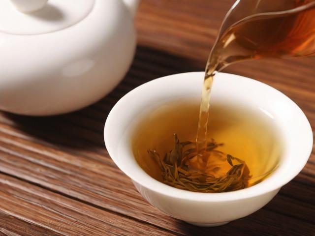 梦见茶叶代表什么?解读梦境中的心理暗示与文化象征