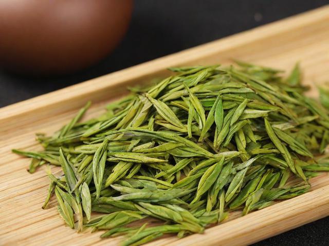 茶叶杀青是什么意思?揭秘制茶关键步骤与品质影响