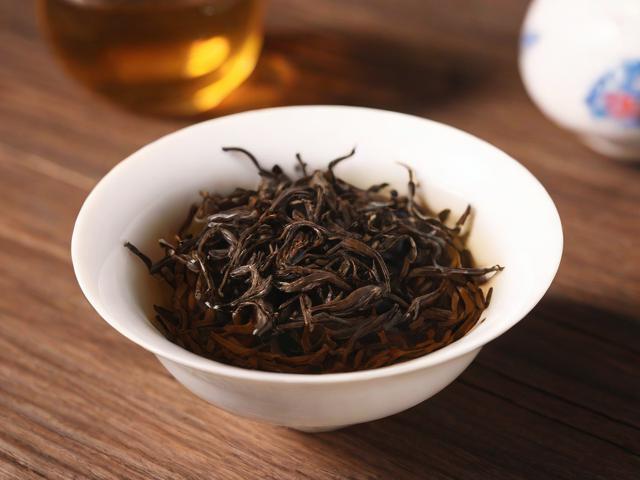 云南茶叶批发市场进货全攻略|教你如何高效选购普洱茶与滇红