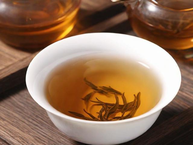 春天适合喝什么茶叶？这几种茶让你健康又养生
