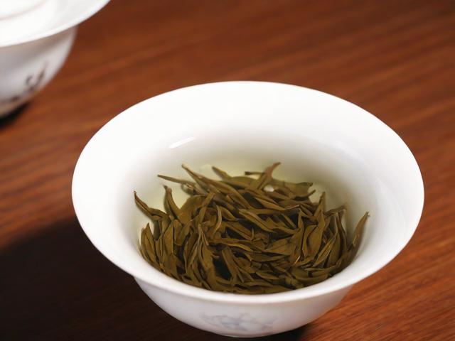 茶叶沉底好还是飘着好?科学解析茶叶沉浮与品质、口感的关系