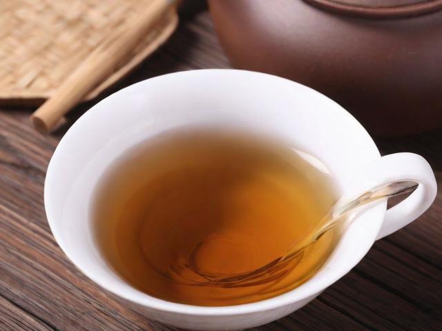 血压高喝茶好吗?科学解析高血压患者饮茶的利与弊