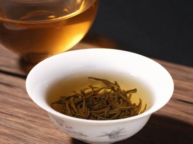 喝茶回甘的秘密:科学原理、茶叶选择与品茗技巧全解析