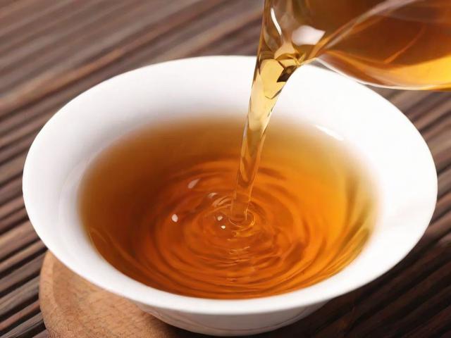 喝茶对大脑的好处：科学解析各类茶的健康功效与作用机制