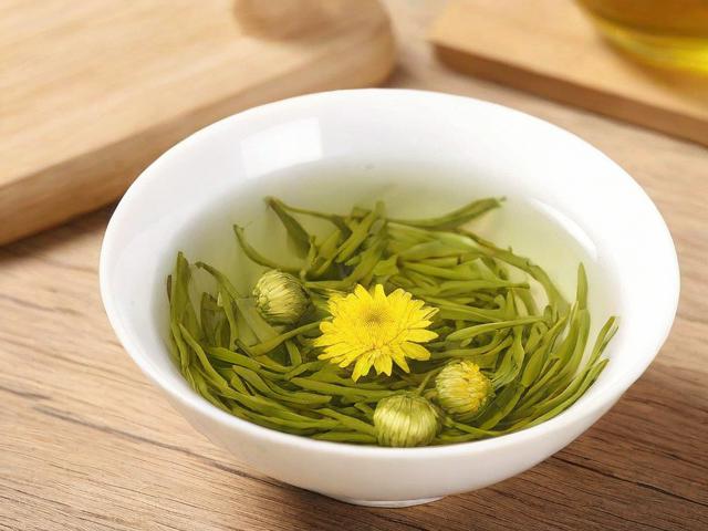 降尿酸的茶叶有哪些_绿茶菊花茶蒲公英茶功效与饮用注意事项