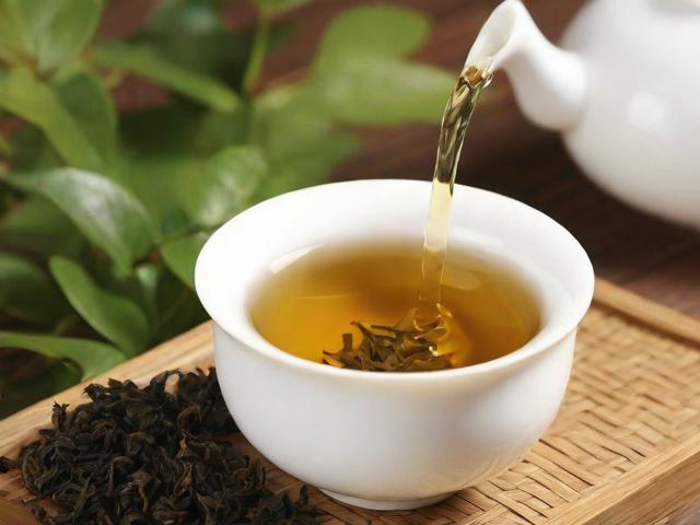 降低血脂茶叶有哪些?绿茶、红茶、普洱茶功效大比拼