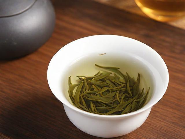 治胃的茶叶有哪些？不同体质如何选择适合自己的茶叶品牌