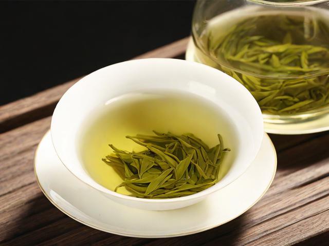 高血脂喝什么茶叶好 绿茶普洱茶乌龙茶功效大比拼