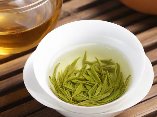 对心脑血管好的茶叶有哪些？绿茶、红茶、普洱茶功效大揭秘