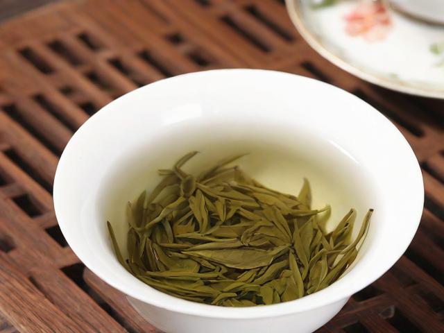 茶叶有何功效:全面解析茶叶的健康益处及饮茶技巧