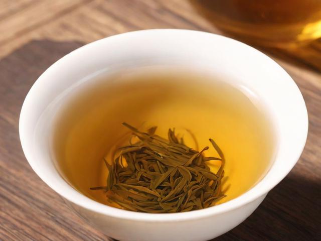 什么茶叶对嗓子有好处?护嗓茶饮推荐与饮用技巧