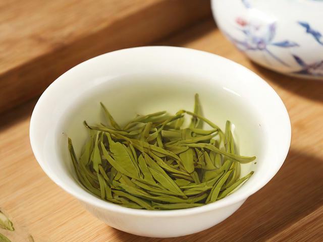 荷花茶叶有什么功效及副作用_改善睡眠与清热解暑的天然饮品