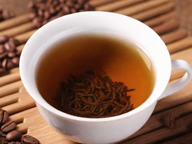 肝脏能喝茶吗?科学解读饮茶对肝脏的影响及健康建议
