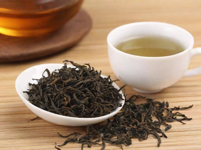 茶叶的作用大揭秘:不同种类茶叶的健康价值与适用人群