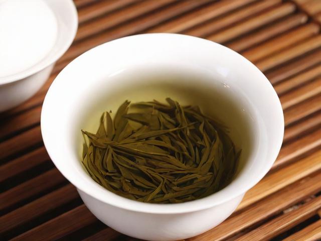 茶叶发霉还能喝吗？全面解析茶叶发霉原因及安全处理方法