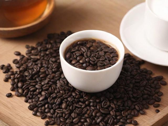 茶叶含有咖啡因吗？全面解析茶叶咖啡因含量及影响因素