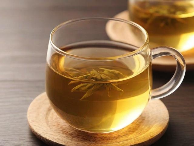 隔夜茶叶水能喝吗?全面解析健康影响与保存技巧