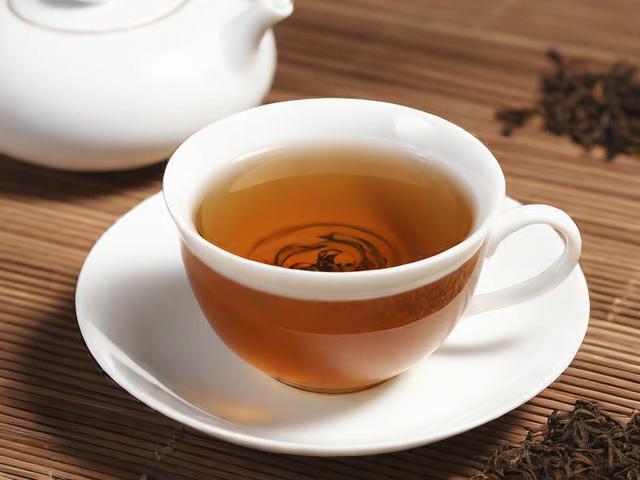 茶叶能降血压吗？科学解析不同茶类对高血压的辅助作用