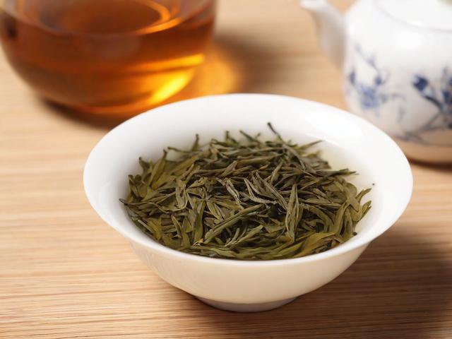 茶叶过期了能喝吗?一文看懂如何判断与处理过期茶叶