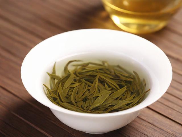 茶叶过期了能喝吗?一文看懂如何判断与处理过期茶叶