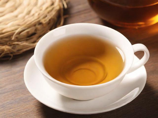 感冒能喝茶叶吗？科学解读感冒期间如何正确饮茶缓解症状