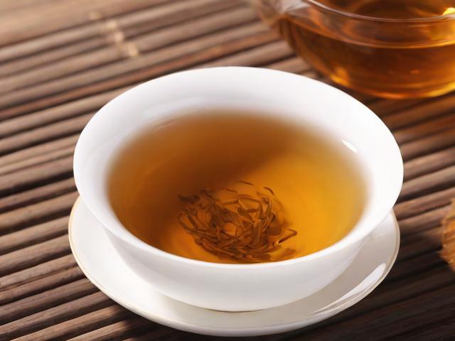 喝茶叶能降血压吗?科学解析哪些茶有助于调节血压